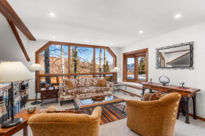 Poolside Townhome Residence 14 with Serene Views by The Woodrun V Townhouses
